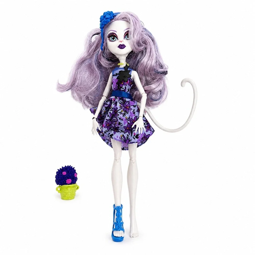 Monster High Catrine DeMew Doll New Scaremester Purple Floral Dress 2011 Mattel